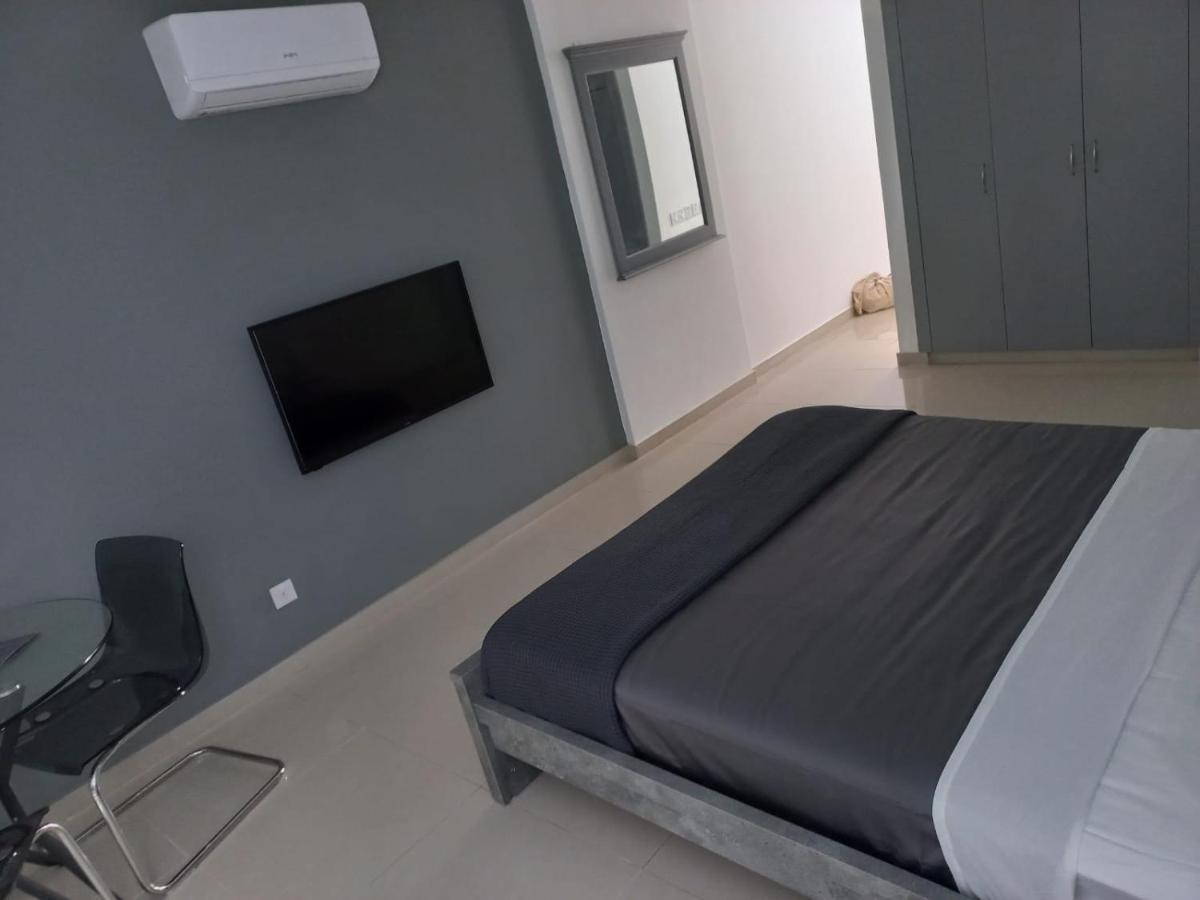 Modern Studio Apartment Armonia Court Paralimni Exteriér fotografie