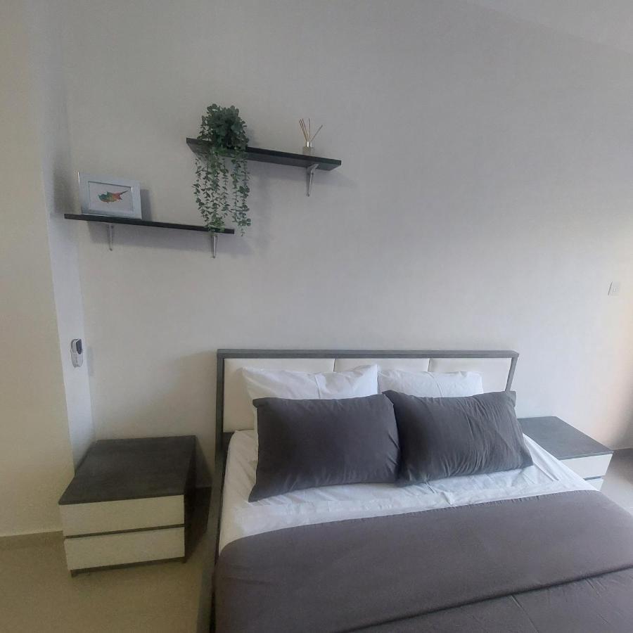 Modern Studio Apartment Armonia Court Paralimni Exteriér fotografie