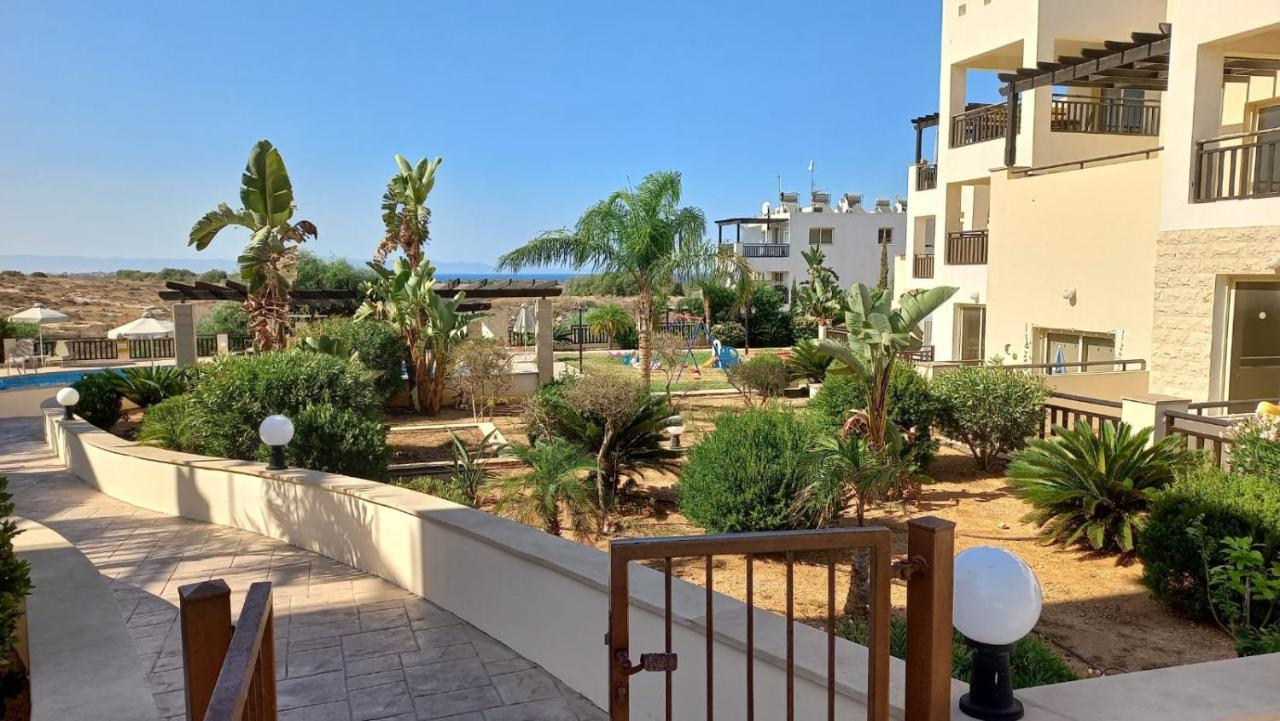 Modern Studio Apartment Armonia Court Paralimni Exteriér fotografie